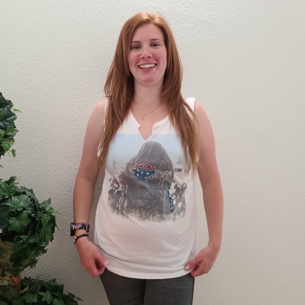 Vintage Style Sleeveless Graphic Tank - Picture 7 of 16